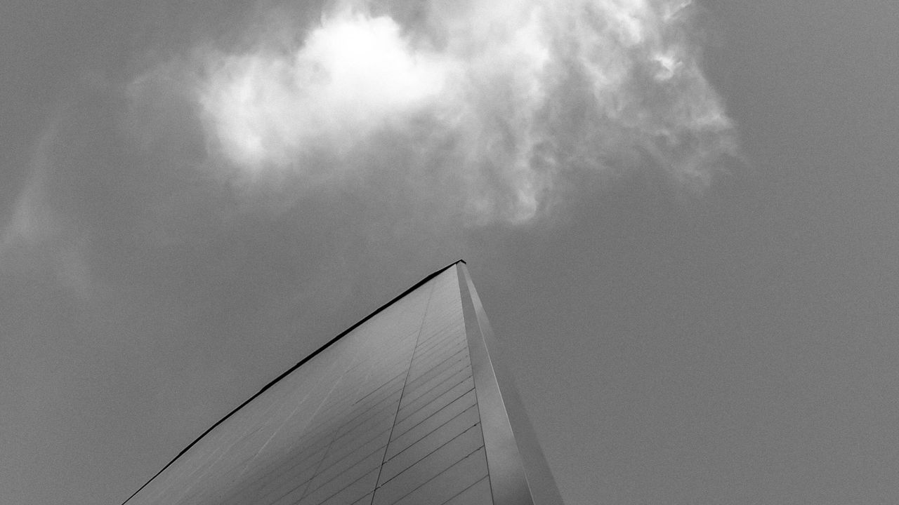 pexels-maksgelatin-4823183